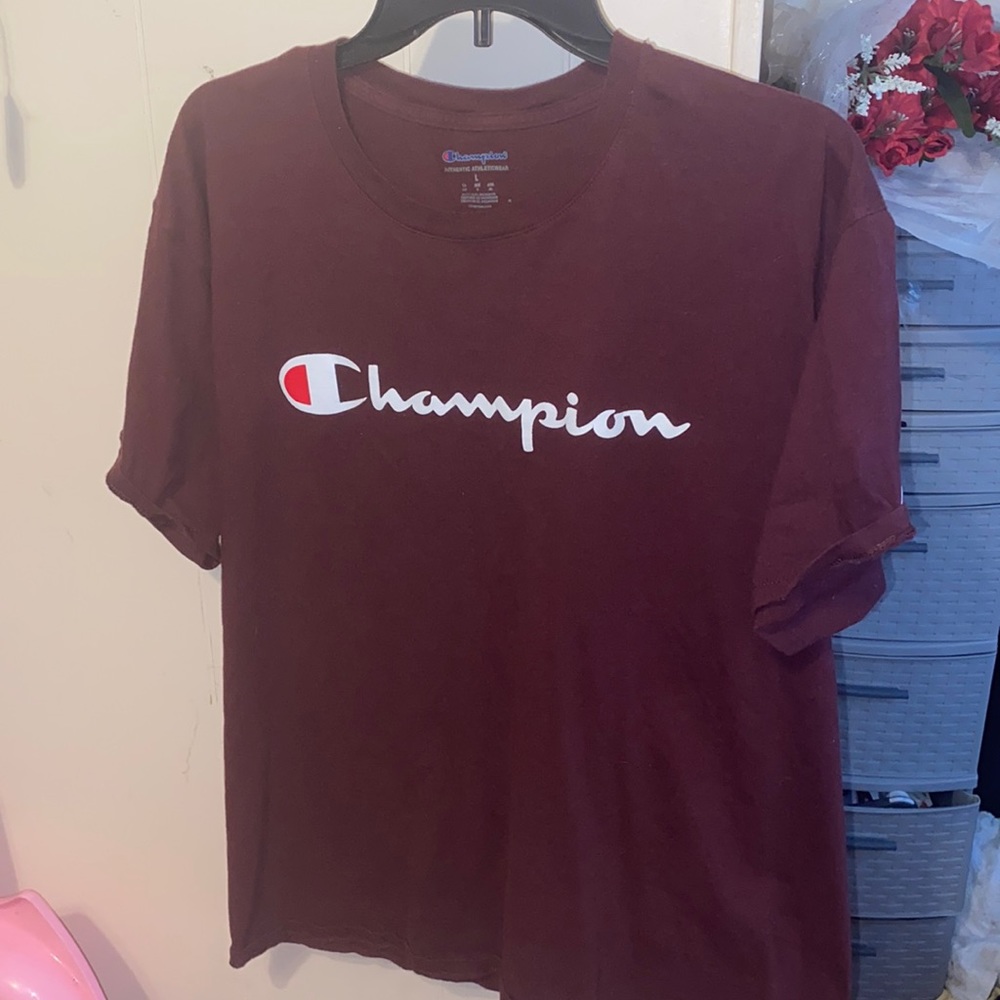 Champion maroon tshirt